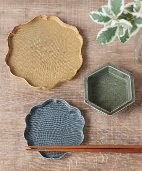 Kayame Pattern Hexagon Plate Small