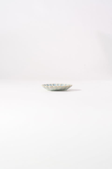 Mino Ware Mini Oval Chrysanthemum