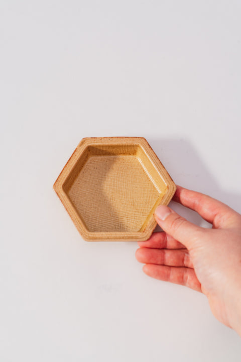 Kayame Pattern Hexagon Plate Small