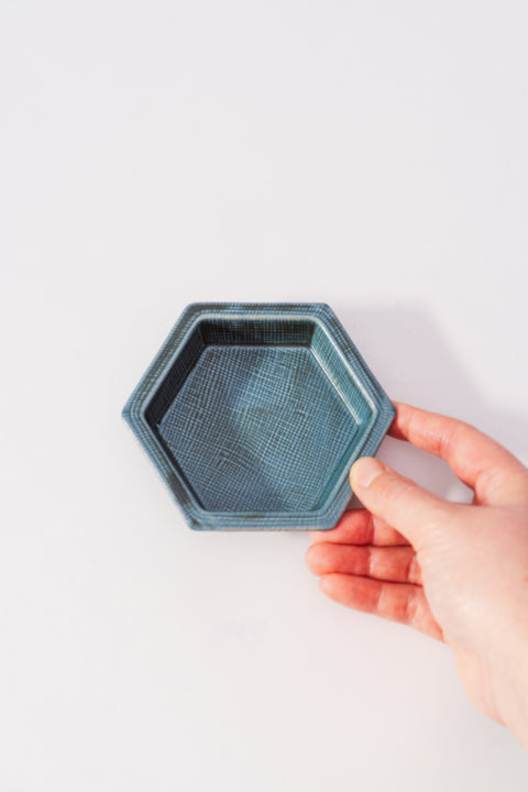 Kayame Pattern Hexagon Plate Small