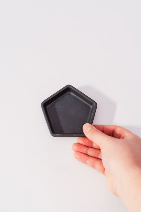 Mino Ware "Obanzai" Mini Plate Black