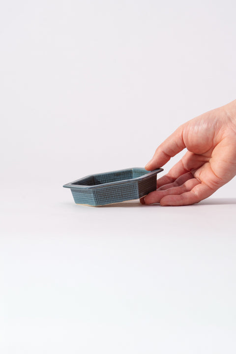 Kayame Pattern Hexagon Plate Small