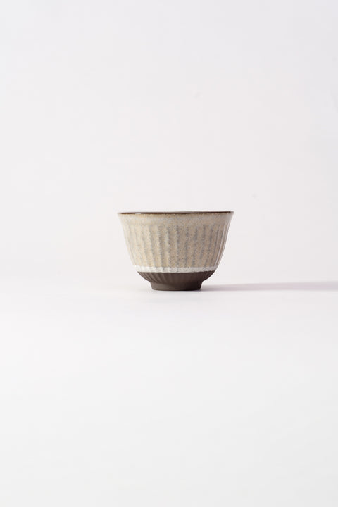Mino Ware Black Soil Tokusa Rice Bowl