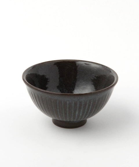 Mino Ware Black Soil Rice Bowl Tokusa Motif Small