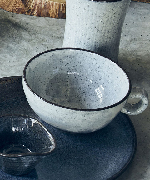 Deluxe Black Soil Gloss Mug